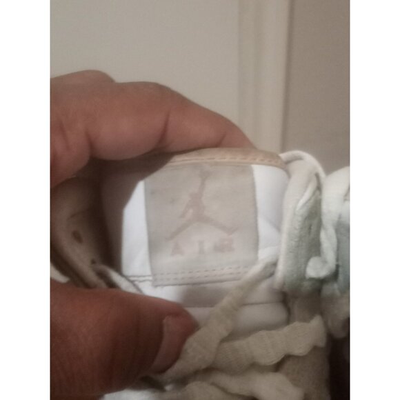 Nike Air Jordan 1 Shoes Size Women 8.5 /7Y Retro Scalloped Edge Pink DZ5361-100 - Picture 7 of 13